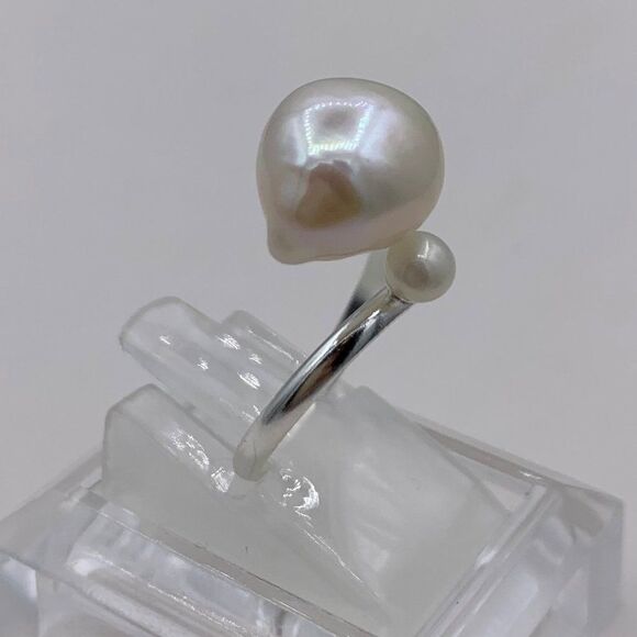 Ring, NWOT, real pearls, sterling 925 silver, adjustable, large baroque white - Picture 4 of 16